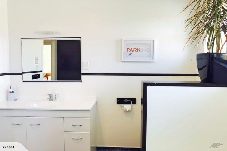 Photo of property in 60 Kellys Road, Mairehau, Christchurch, 8052