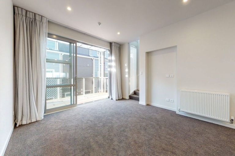 Photo of property in 94c Tinakori Road, Thorndon, Wellington, 6011