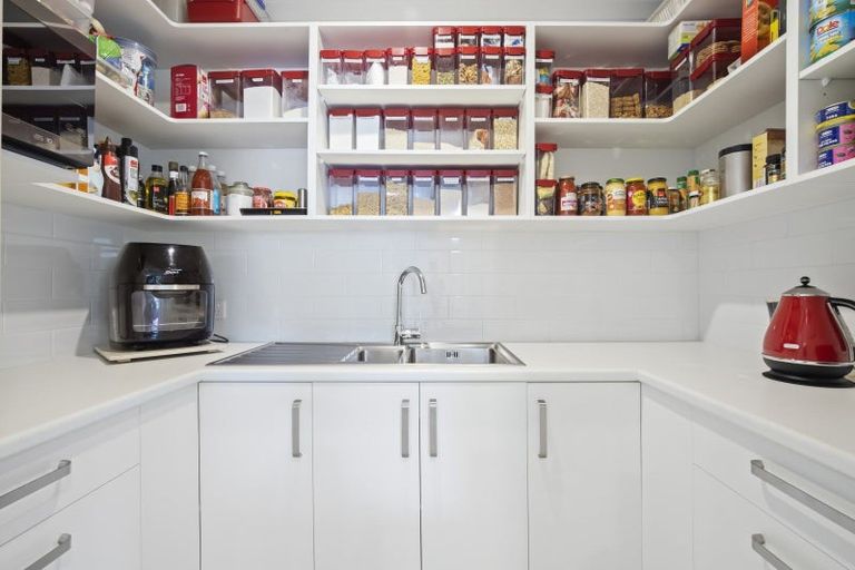 Photo of property in 130 Lisle Farm Drive, Pukekohe, 2120