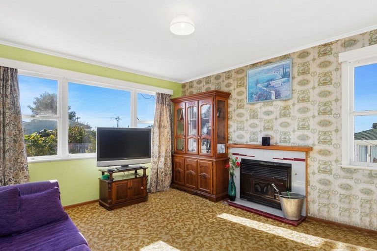 Photo of property in 8 Lee Street, Te Puke, 3119
