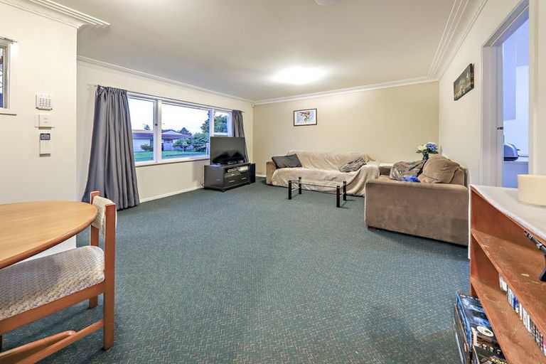 Photo of property in 2/27 Shirley Avenue, Papakura, 2110