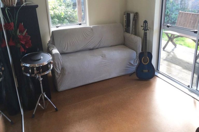 Photo of property in 136 Port Hills Road, Heathcote Valley, Christchurch, 8022