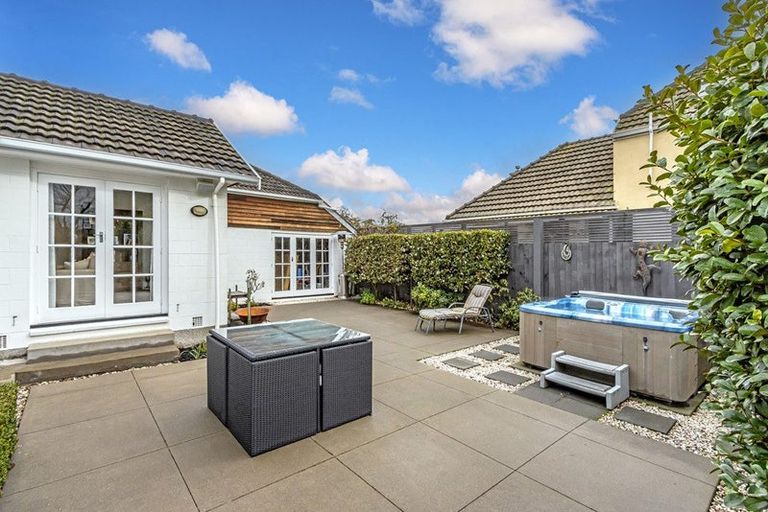 Photo of property in 17a Dinton Street, Russley, Christchurch, 8042