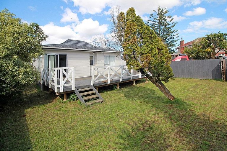 Photo of property in 2/187a Buckland Road, Mangere East, Auckland, 2024