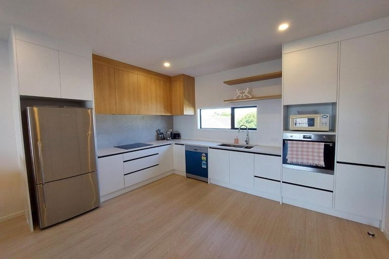 Photo of property in 5/128 Onewa Road, Northcote, Auckland, 0627