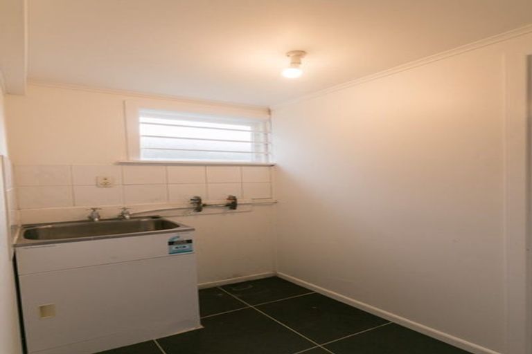 Photo of property in 86 Moa Road, Point Chevalier, Auckland, 1022