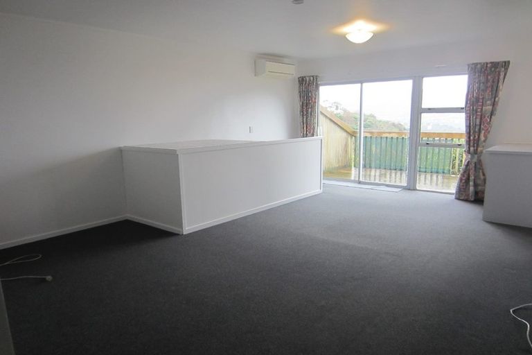 Photo of property in 3a Oldham Way, Crofton Downs, Wellington, 6035