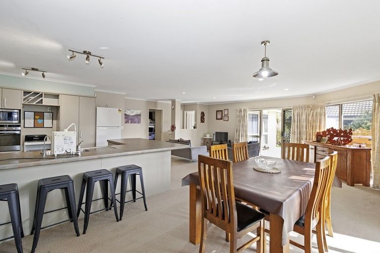 Photo of property in 6 Apollo Place, Rototuna North, Hamilton, 3210