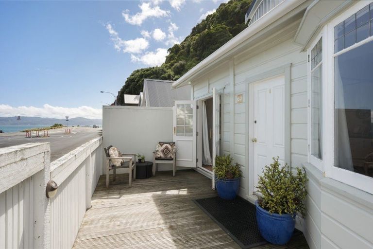 Photo of property in 69 Muritai Road, Eastbourne, Lower Hutt, 5013