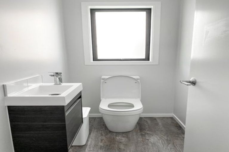 Photo of property in 18 Reakes Crescent, Wallaceville, Upper Hutt, 5018