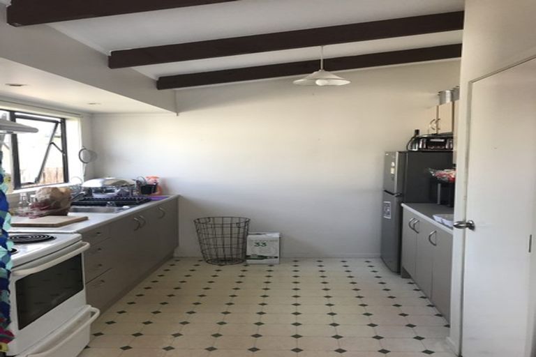 Photo of property in 3 Robertson Road, Ranui, Auckland, 0612