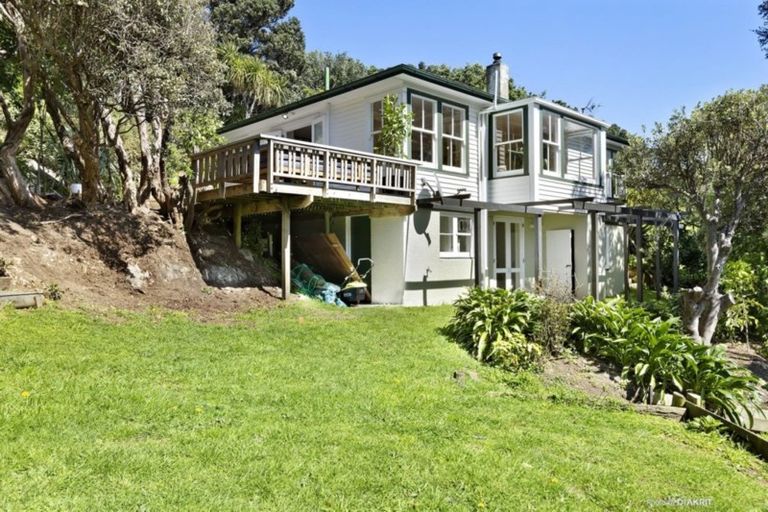 Photo of property in 96 Sidlaw Street, Strathmore Park, Wellington, 6022