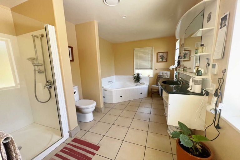 Photo of property in 8 Highland Brae, Prebbleton, 7604