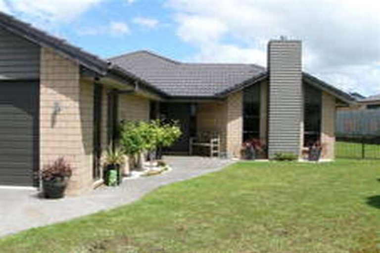 Photo of property in 10 Eliza Place, Grandview Heights, Hamilton, 3200