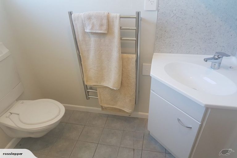 Photo of property in 26a Seapoint Road, Bluff Hill, Napier, 4110