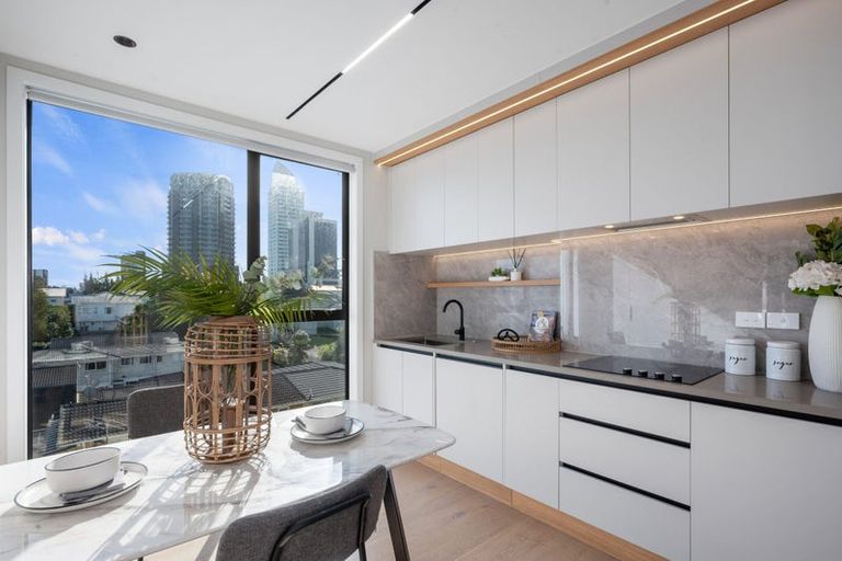 Photo of property in 10/12 Burns Avenue, Takapuna, Auckland, 0622