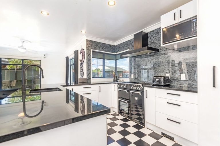 Photo of property in 18 Rose Place, Awapuni, Palmerston North, 4412