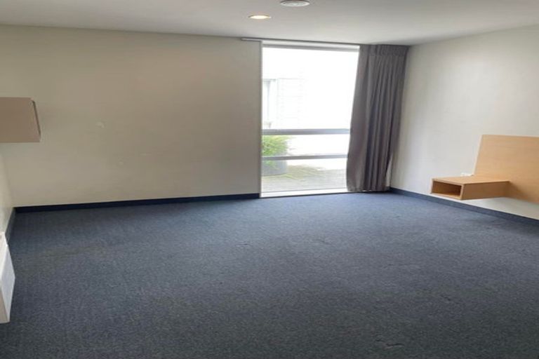 Photo of property in Hanson House, 2/27 Hanson Street, Mount Cook, Wellington, 6021