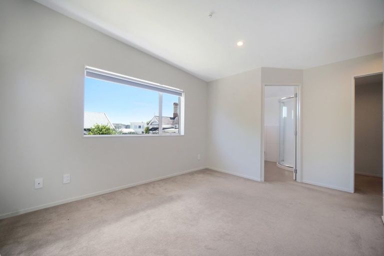 Photo of property in 22/45a Swanson Road, Henderson, Auckland, 0610
