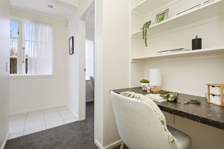 Photo of property in 2 Melville Street, Tawa, Wellington, 5028