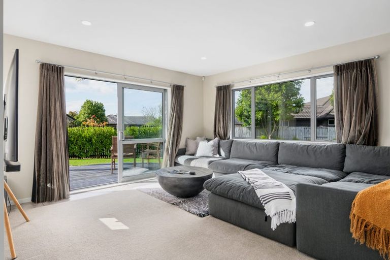 Photo of property in 16 Cole Thomas Place, Huntington, Hamilton, 3210