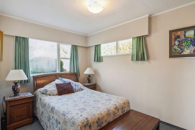 Photo of property in 106 Ruapehu Street, Paraparaumu, 5032