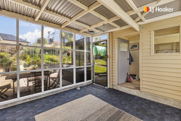 Photo of property in 62 Middleton Road, Kew, Dunedin, 9012