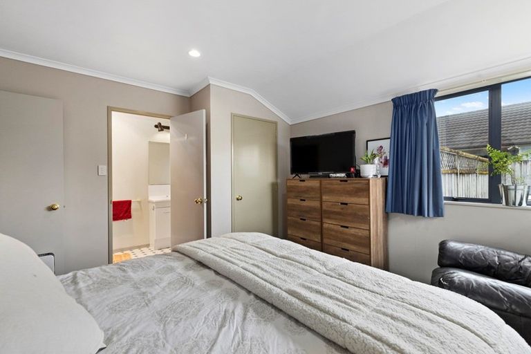 Photo of property in 177 Old Farm Road, Hamilton East, Hamilton, 3216