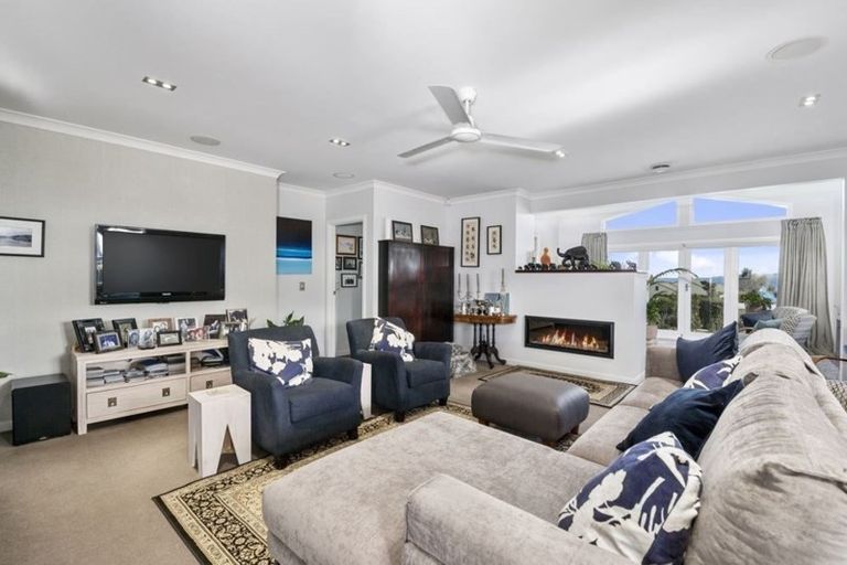 Photo of property in 86 Rokino Road, Hilltop, Taupo, 3330