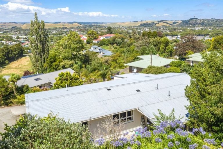 Photo of property in 11 Hillside Terrace, Saint Johns Hill, Whanganui, 4500