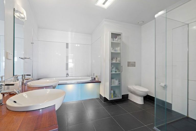 Photo of property in Quarterdeck, 22/4 Buller Street, New Plymouth, 4310