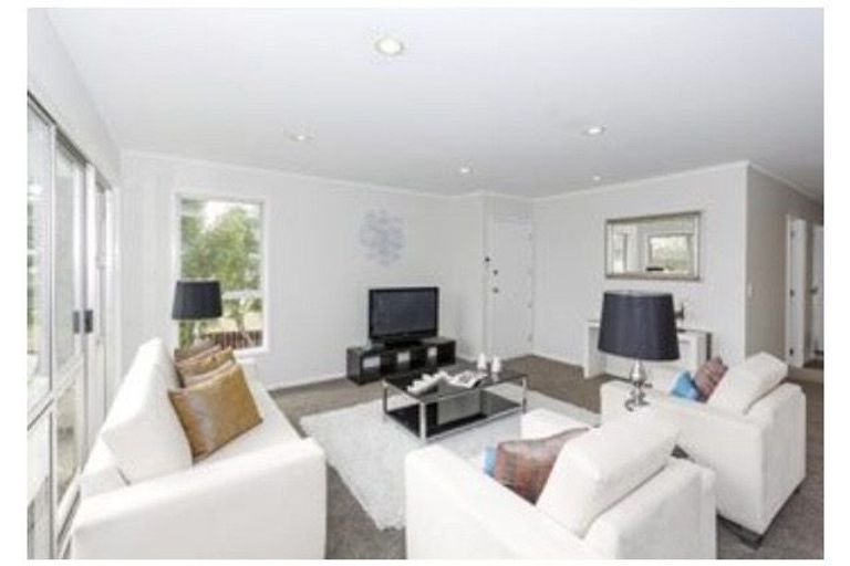 Photo of property in 73 Pine Avenue, Henderson, Auckland, 0612