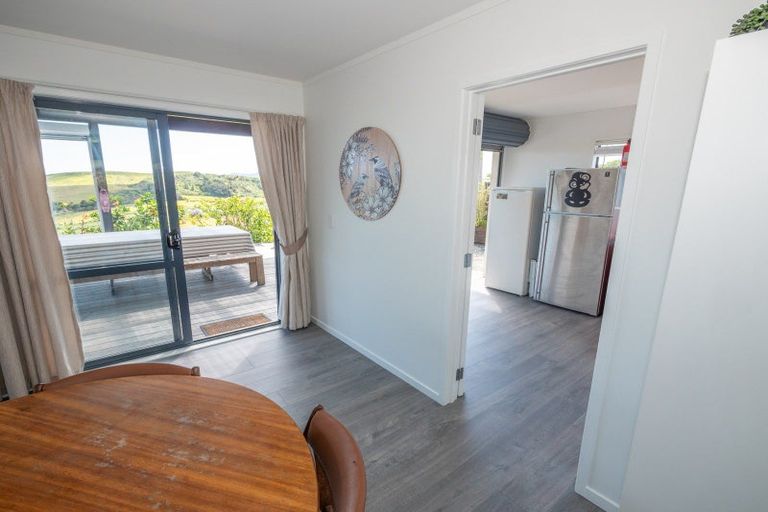 Photo of property in 38 Taipa View Road, Taipa, 0483