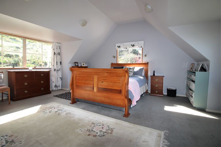 Photo of property in 2 Hazlett Street, Clyde, 9330