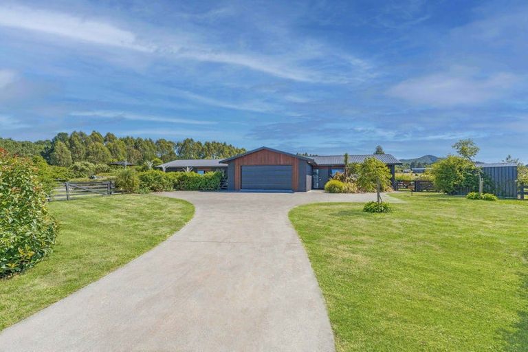 Photo of property in 4 Kanuka Grove, Kinloch, Taupo, 3377