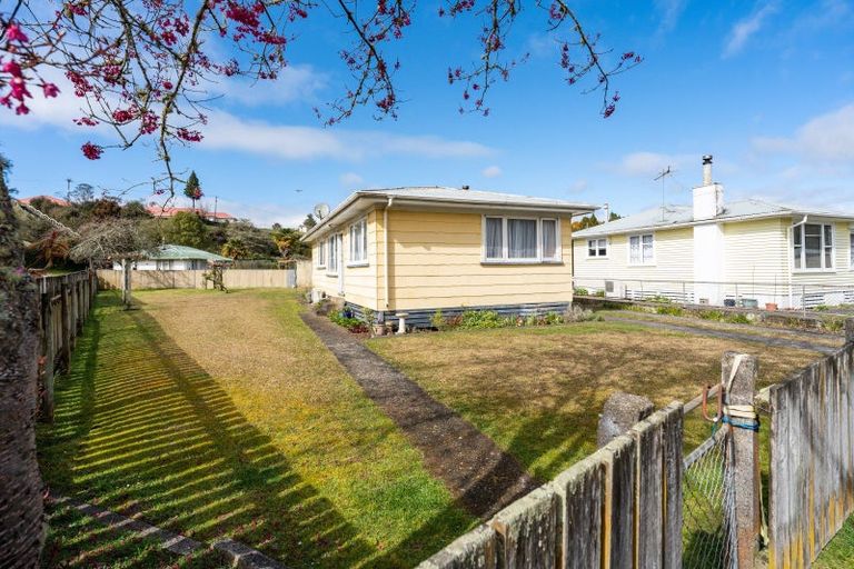 Photo of property in 27 Bullians Avenue, Taumarunui, 3920