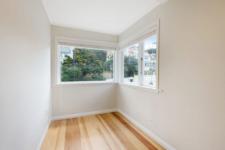 Photo of property in 16 Burnell Avenue, Thorndon, Wellington, 6011