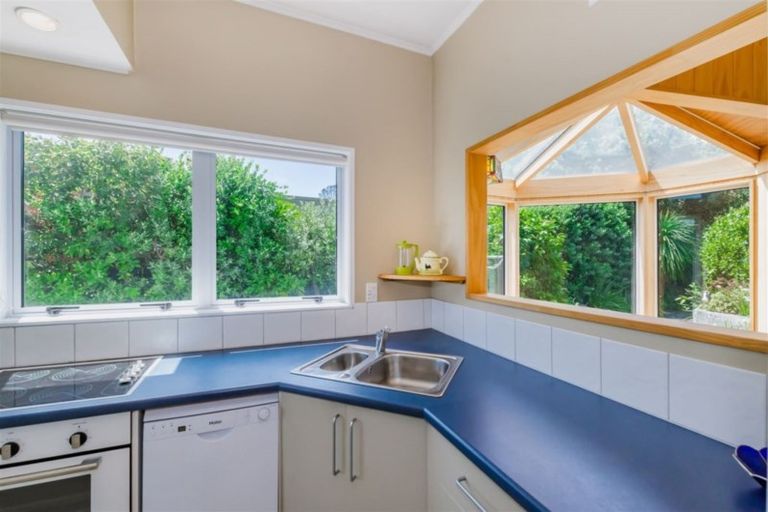 Photo of property in 7b Willow Grove, Raumati Beach, Paraparaumu, 5032