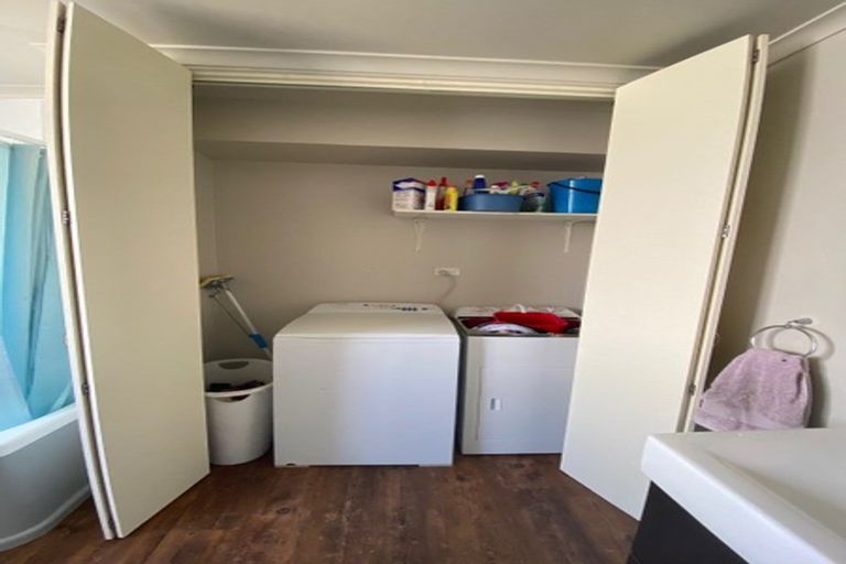 Photo of property in 20 Derby Street, Westport, 7825