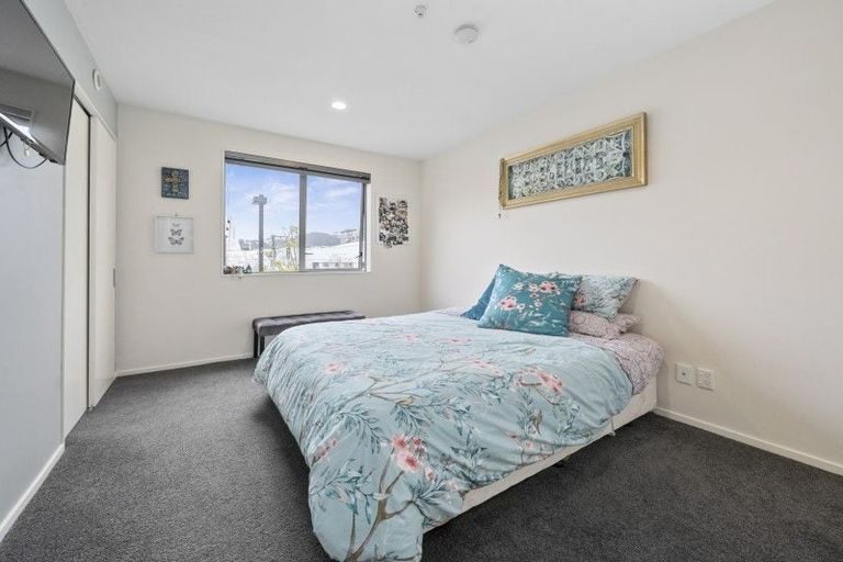 Photo of property in 17b Hania Street, Mount Victoria, Wellington, 6011