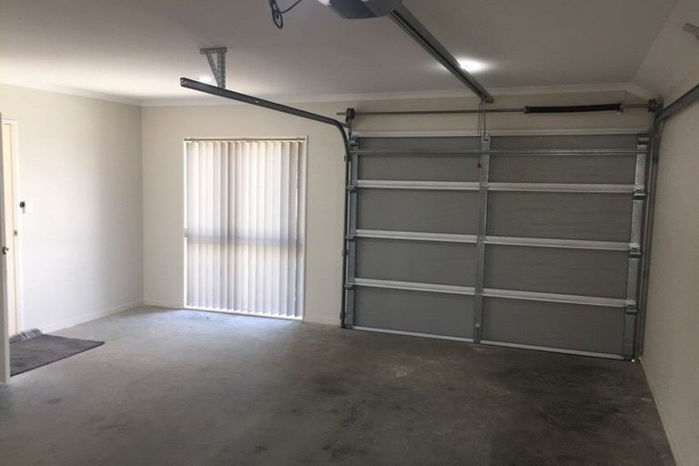 Photo of property in 1 Takahe Avenue, Takanini, 2112