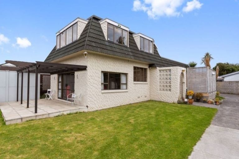 Photo of property in 72 Motatau Road, Papatoetoe, Auckland, 2025