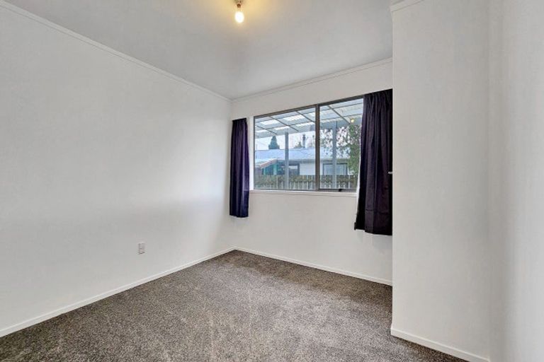 Photo of property in 10 Cherrywood Place, Western Heights, Rotorua, 3015