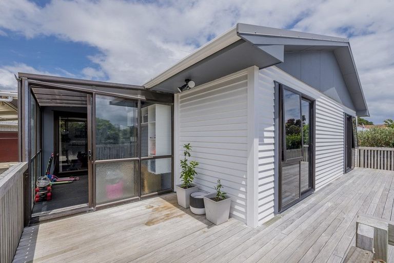 Photo of property in 54 Te Kupe Road, Paraparaumu Beach, Paraparaumu, 5032