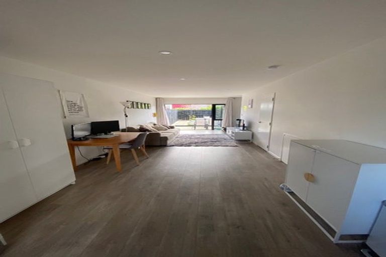 Photo of property in 13 Artistry Lane, Papakura, 2110