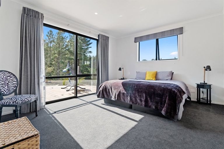 Photo of property in 44 Spikes Way, Whitianga, 3510