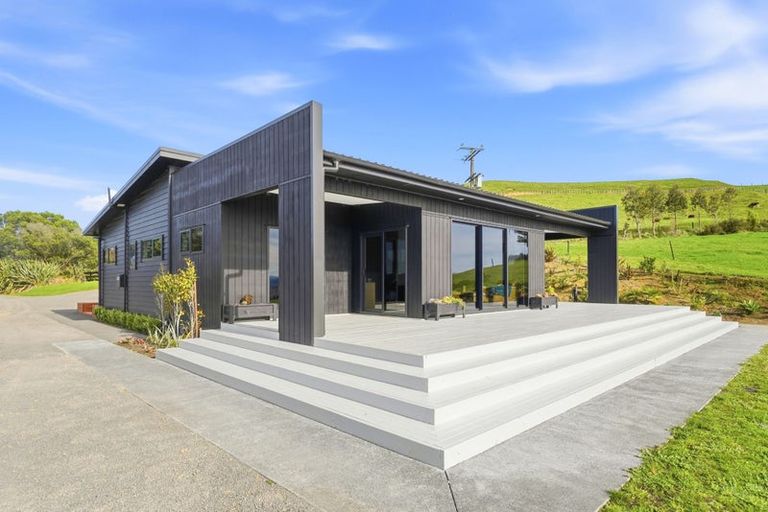 Photo of property in 535 Rangitatau Road West, Waitotara, Whanganui, 4587