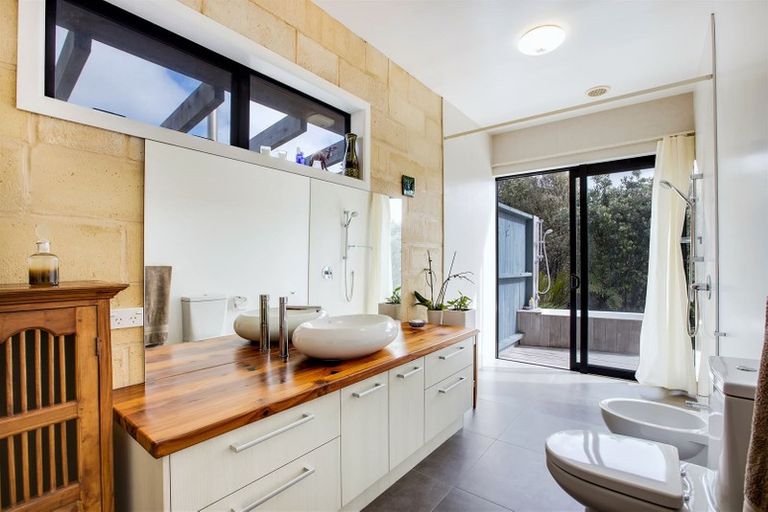 Photo of property in 32 Radar Road, Hot Water Beach, Whitianga, 3591