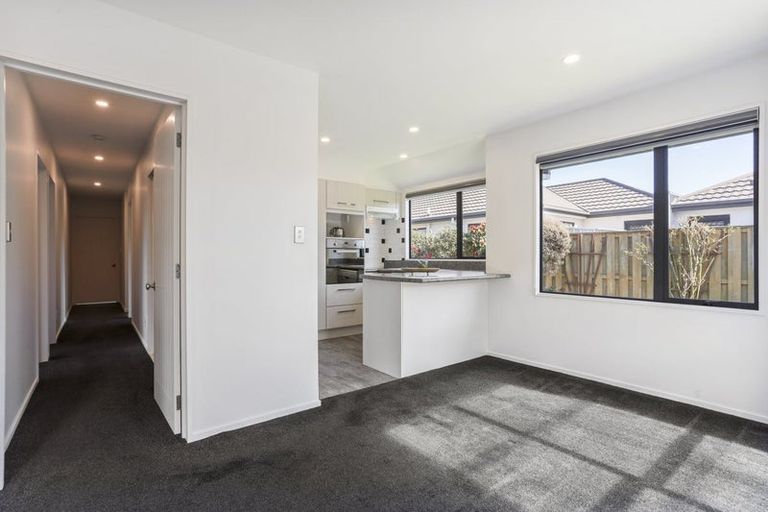 Photo of property in 52 Mahlet Street, Northwood, Christchurch, 8051