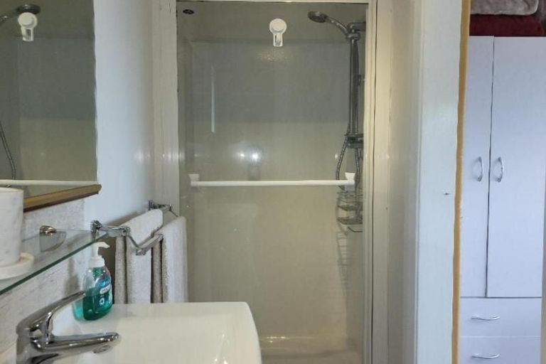 Photo of property in 27 Ngamotu Road, Moturoa, New Plymouth, 4310